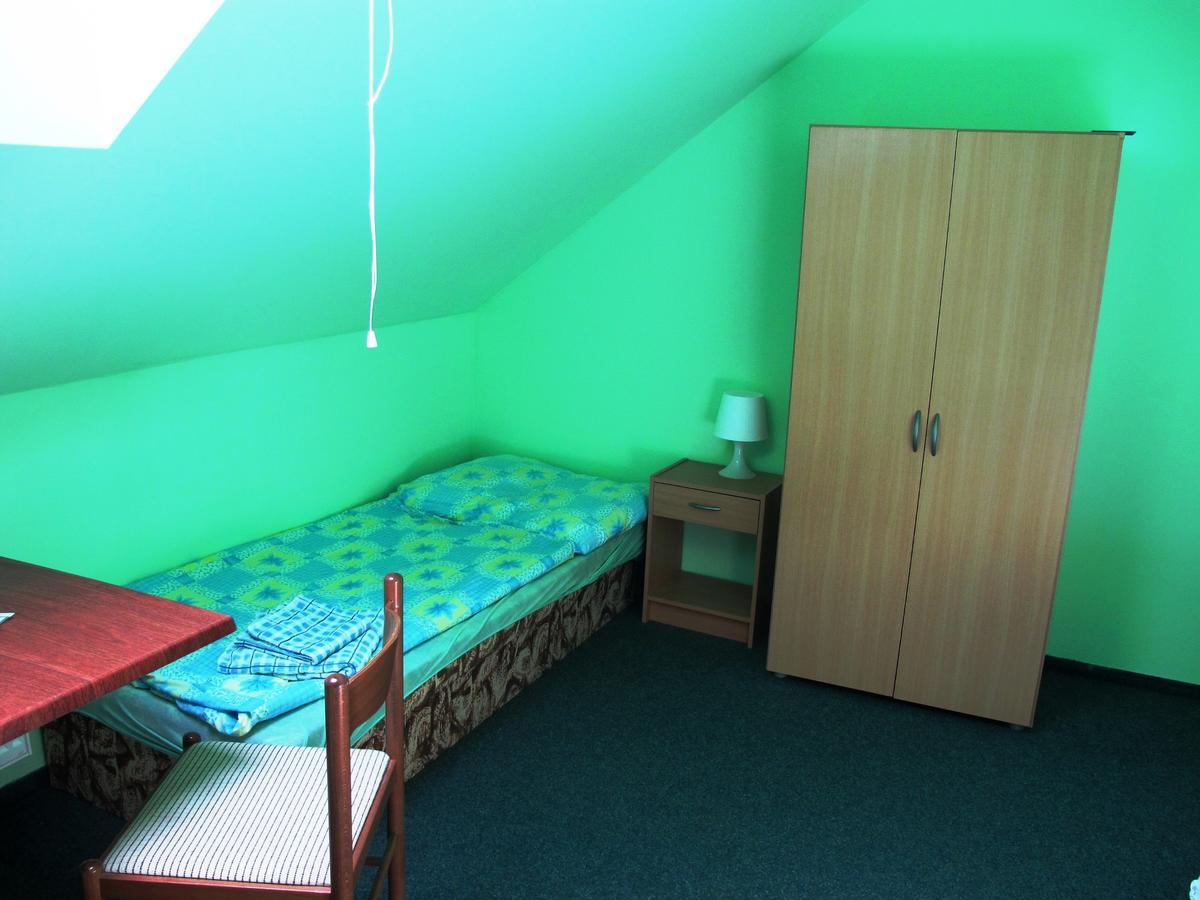 Hostka  Hotel U Lisky מראה חיצוני תמונה