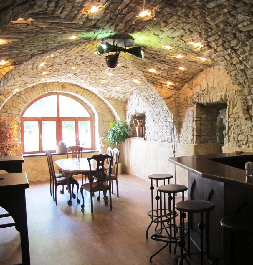 Hostka  Hotel U Lisky מראה חיצוני תמונה