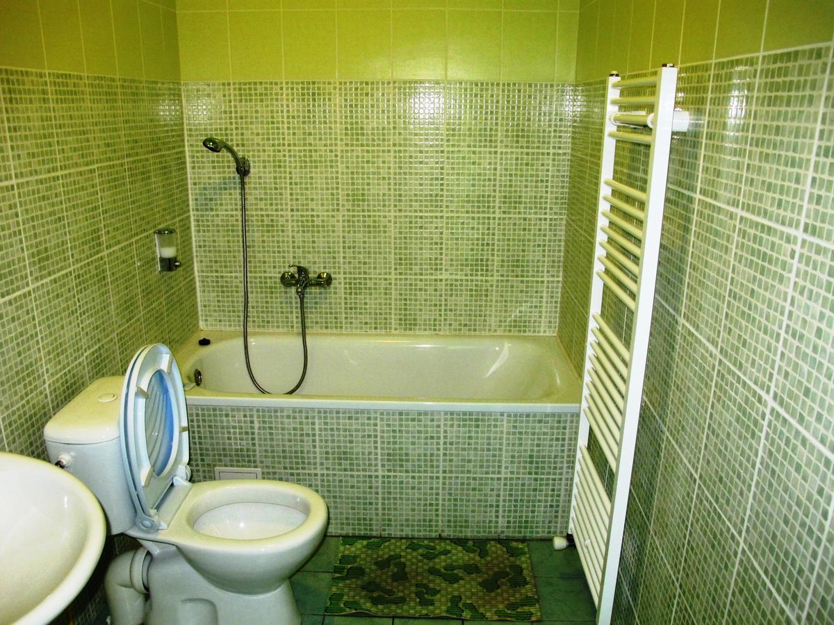 Hostka  Hotel U Lisky מראה חיצוני תמונה
